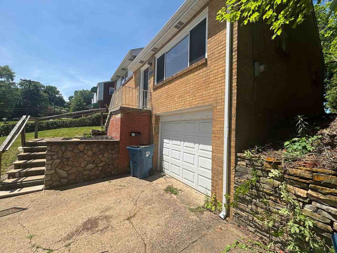 127 Saint Croix Dr - Photo 2 of 22