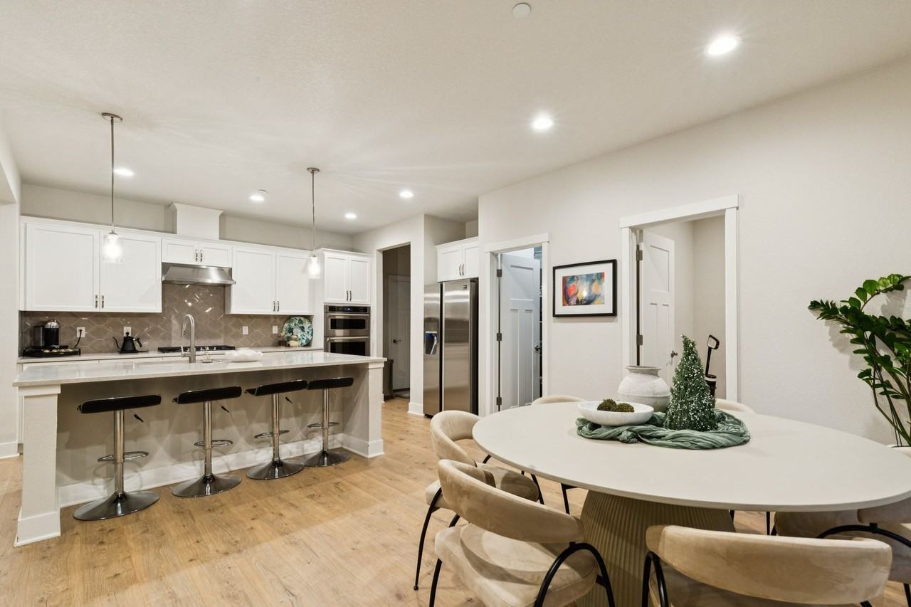8549 Sw 176th Ave - Photo 4 of 19