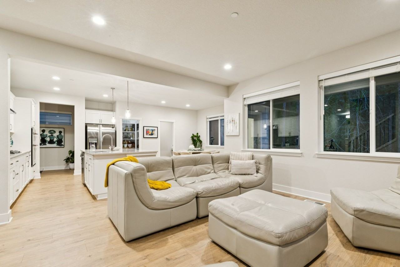 8549 Sw 176th Ave - Photo 6 of 19