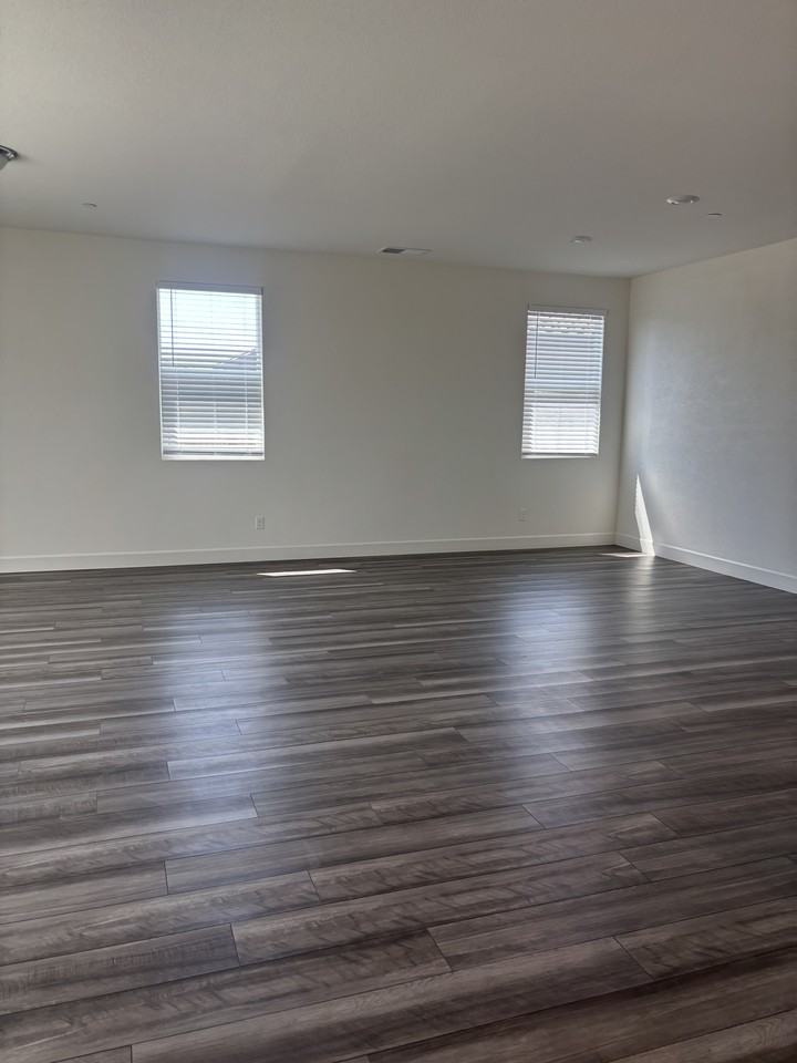 644 Belmont Dr #1 - Photo 6 of 9