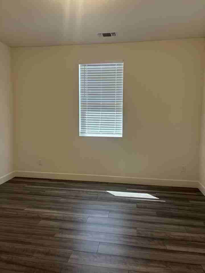644 Belmont Dr #1 - Photo 7 of 9