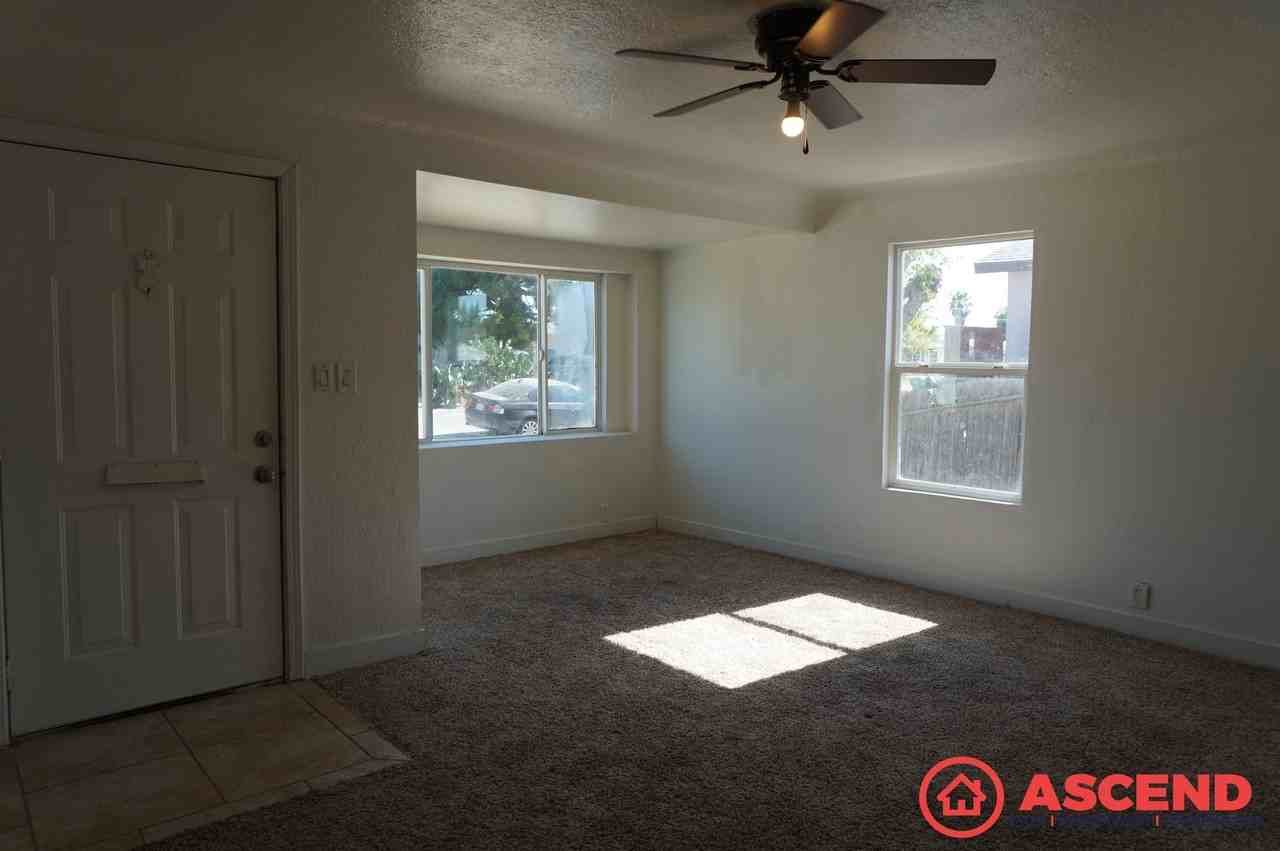 1007 Castaic Ave - Photo 3 of 13