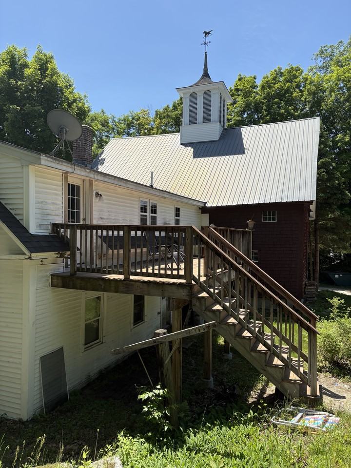 115 Main St #D - Photo 2 of 14