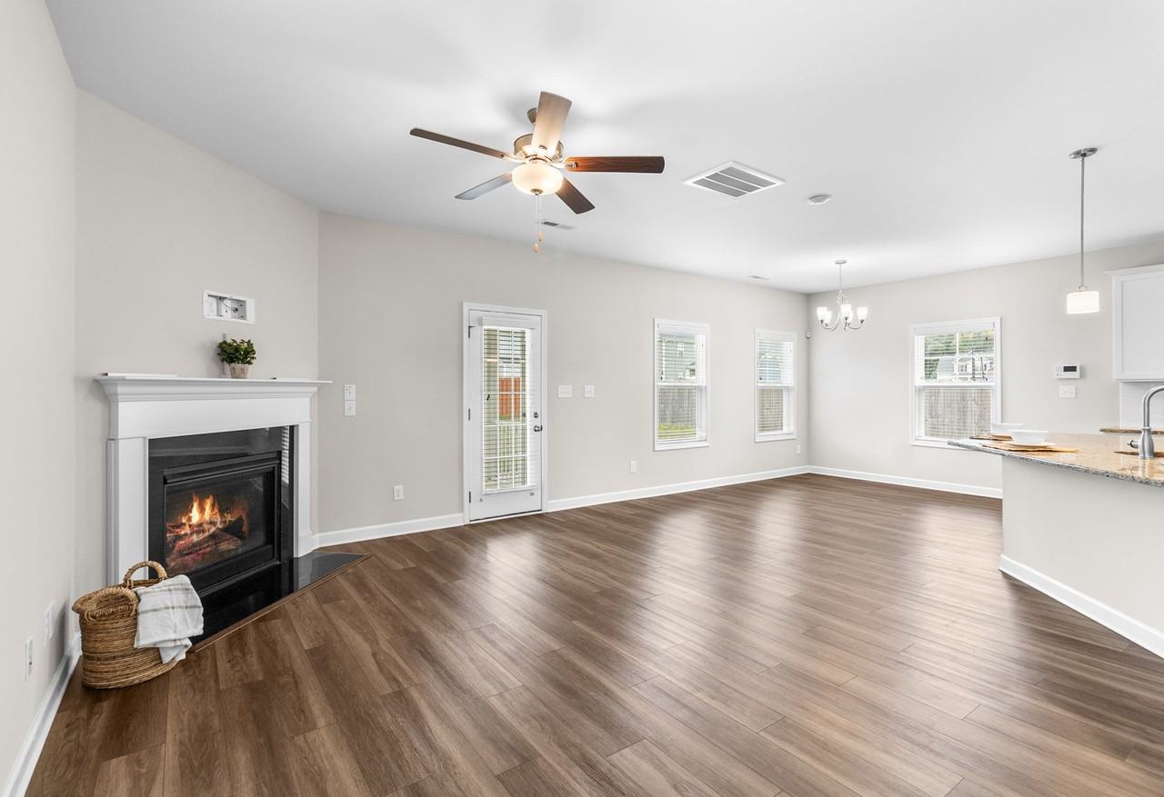 1319 Water Leaf Dr #HS - Photo 4 of 10