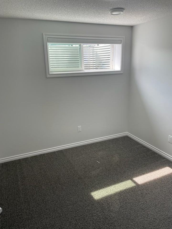 3124 169 St Sw #2 - Photo 7 of 7