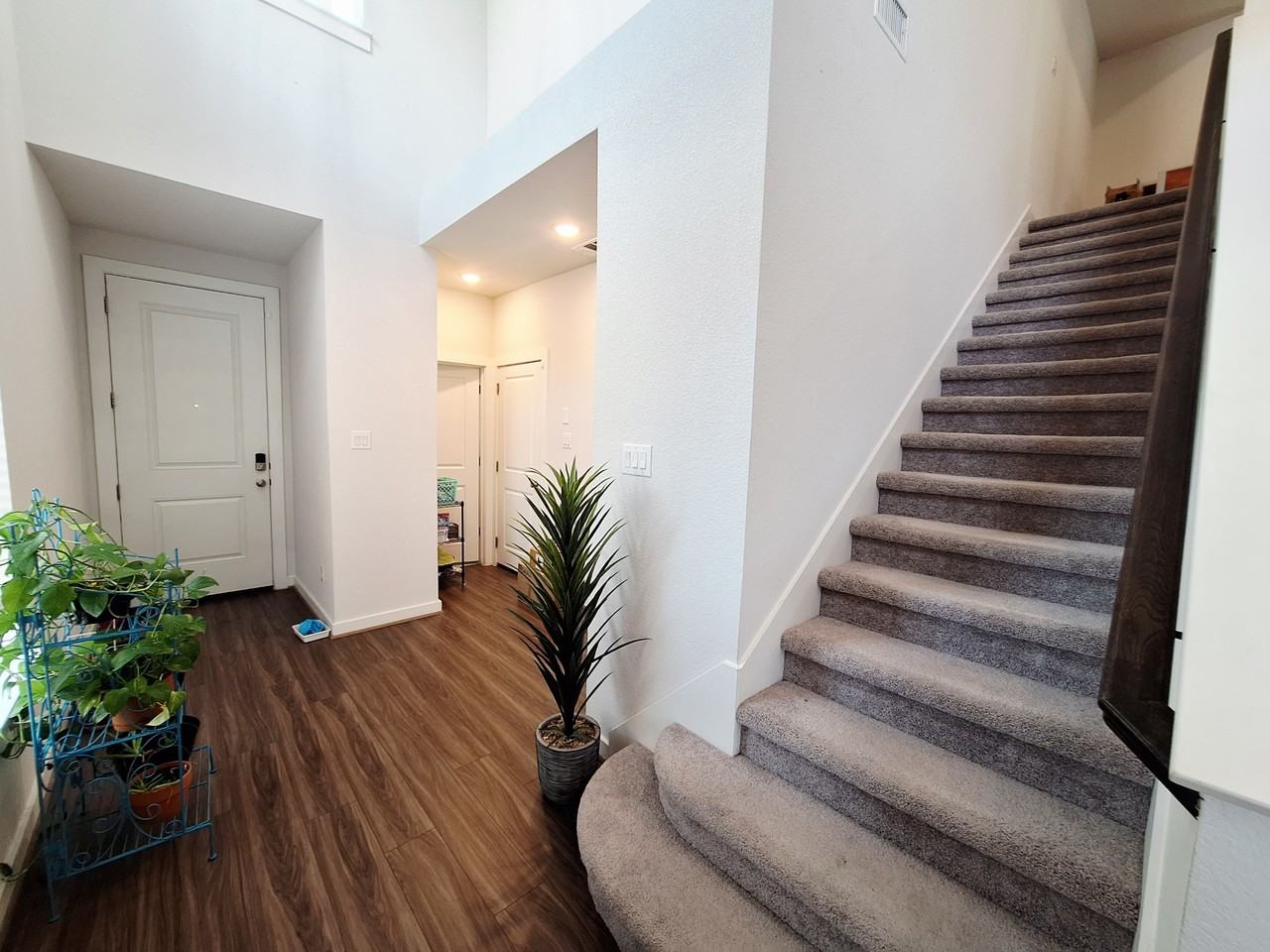 8000 Prairie Rye Dr #1 - Photo 4 of 44