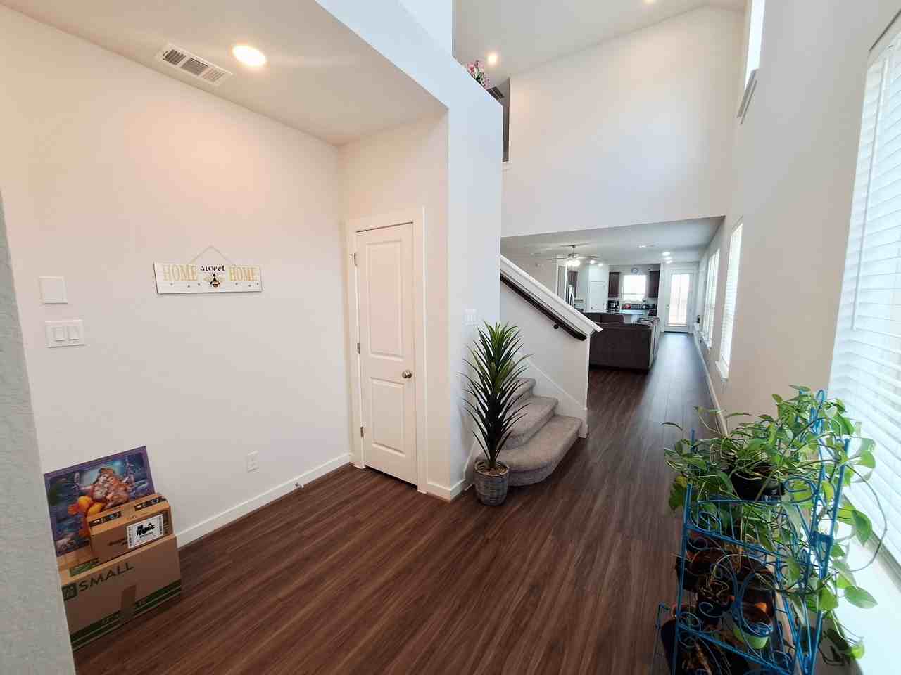 8000 Prairie Rye Dr #1 - Photo 5 of 44