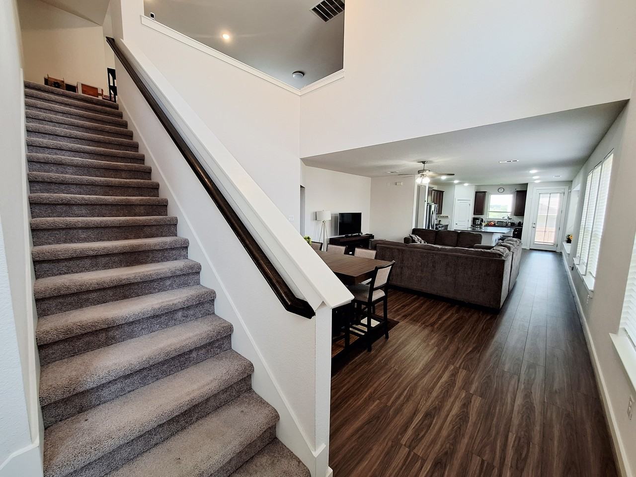 8000 Prairie Rye Dr #1 - Photo 6 of 44