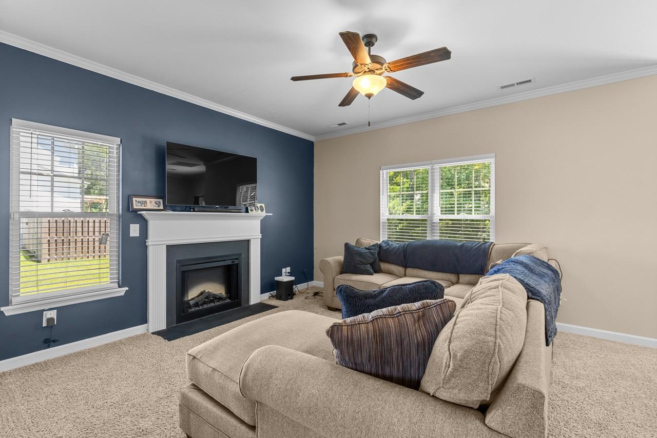 206 Breakwater Dr #1 - Photo 2 of 10