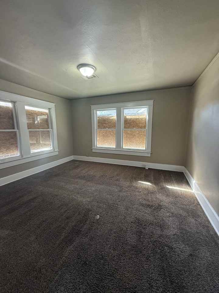 4736 Court S #1 - Photo 7 of 9