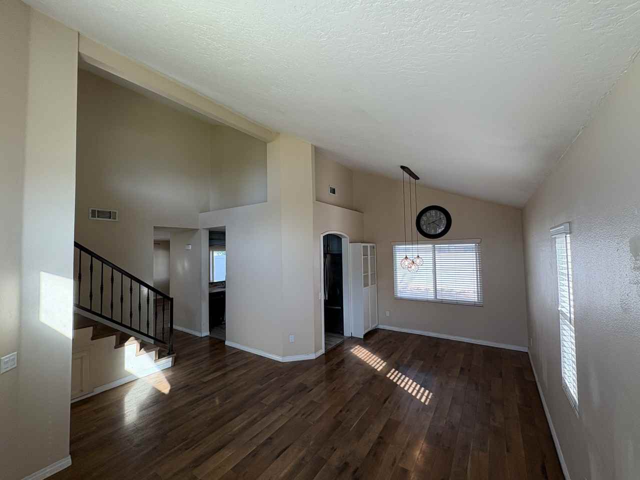 28561 Foxboro Lane - Photo 2 of 23