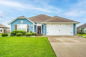 featured image of 3757 Deerhurst St
