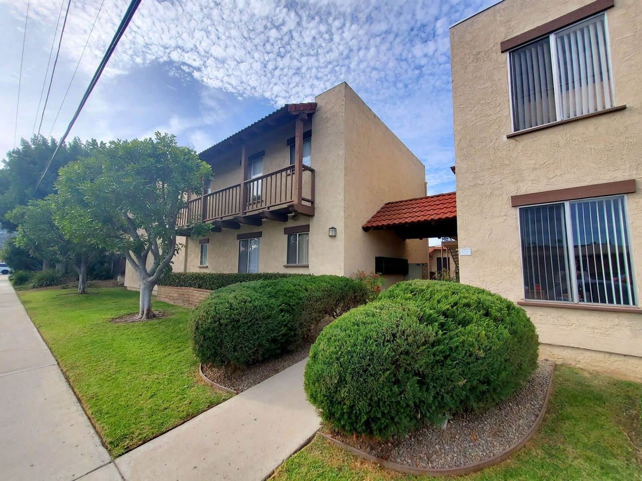 Portofino Apartments - Photo 3 of 39