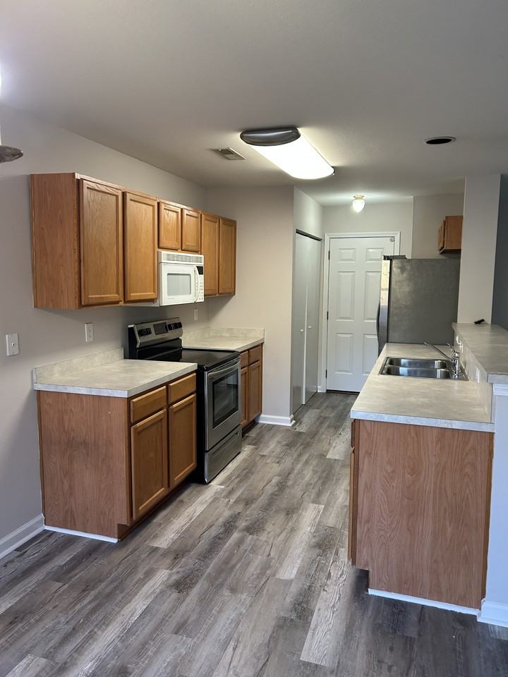 2445 Whetstone Ln #1 - Photo 3 of 21