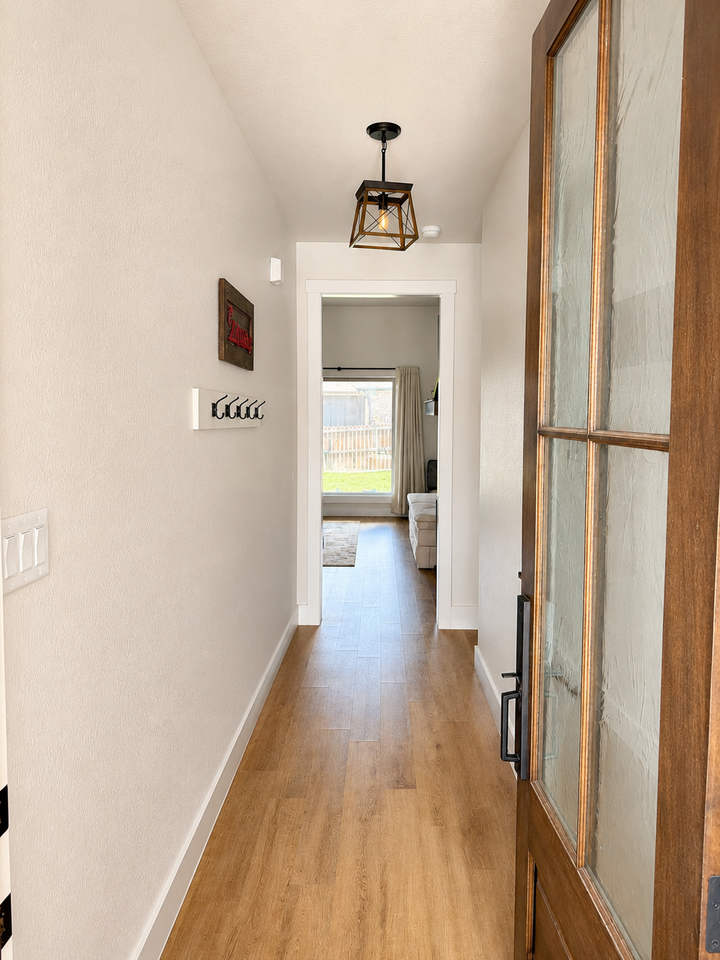 2045 Horatio St #1 - Photo 3 of 35