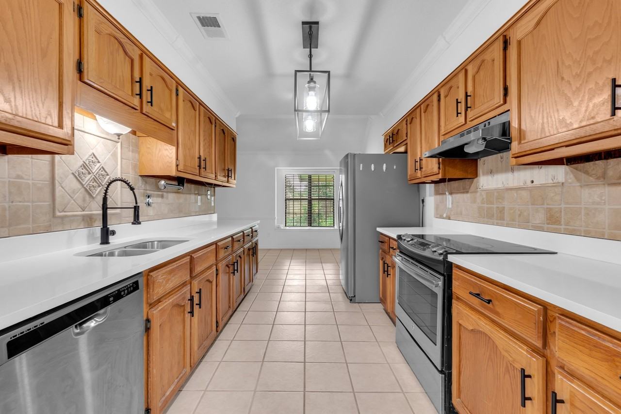 6613 Stephan Ridge Dr #1 - Photo 3 of 10