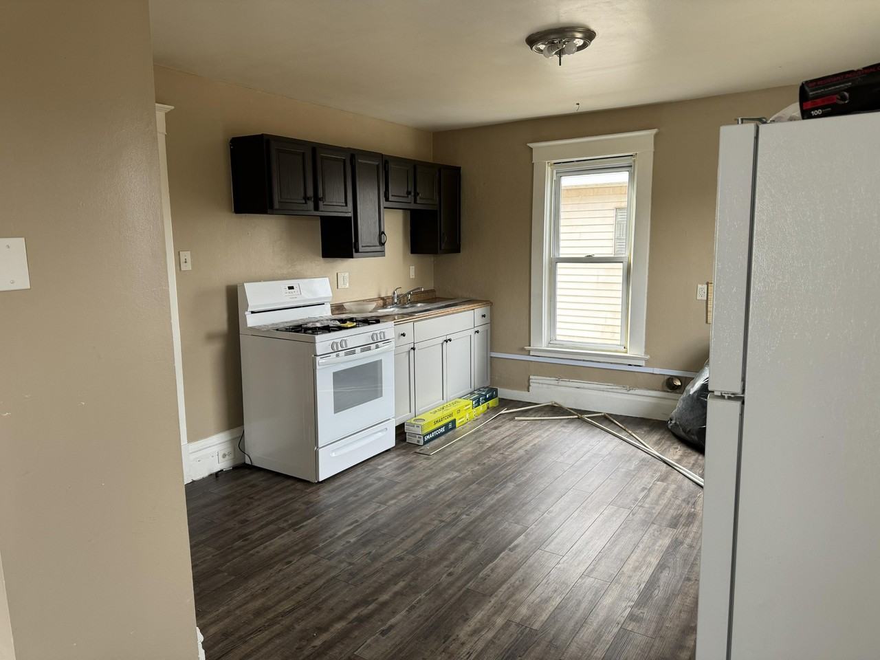 303 N 3rd St #2 - Photo 6 of 11