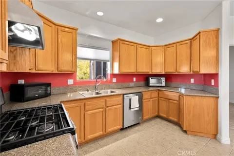 72440 Sun Valley Dr #1 - Photo 6 of 16