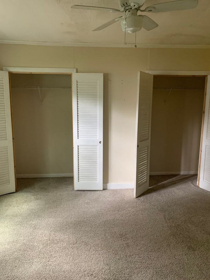 43 Berry Ave - Photo 6 of 9