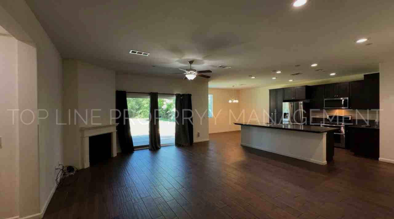 2919 S Tipton St - Photo 2 of 23