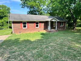 featured image of 943 Grace St