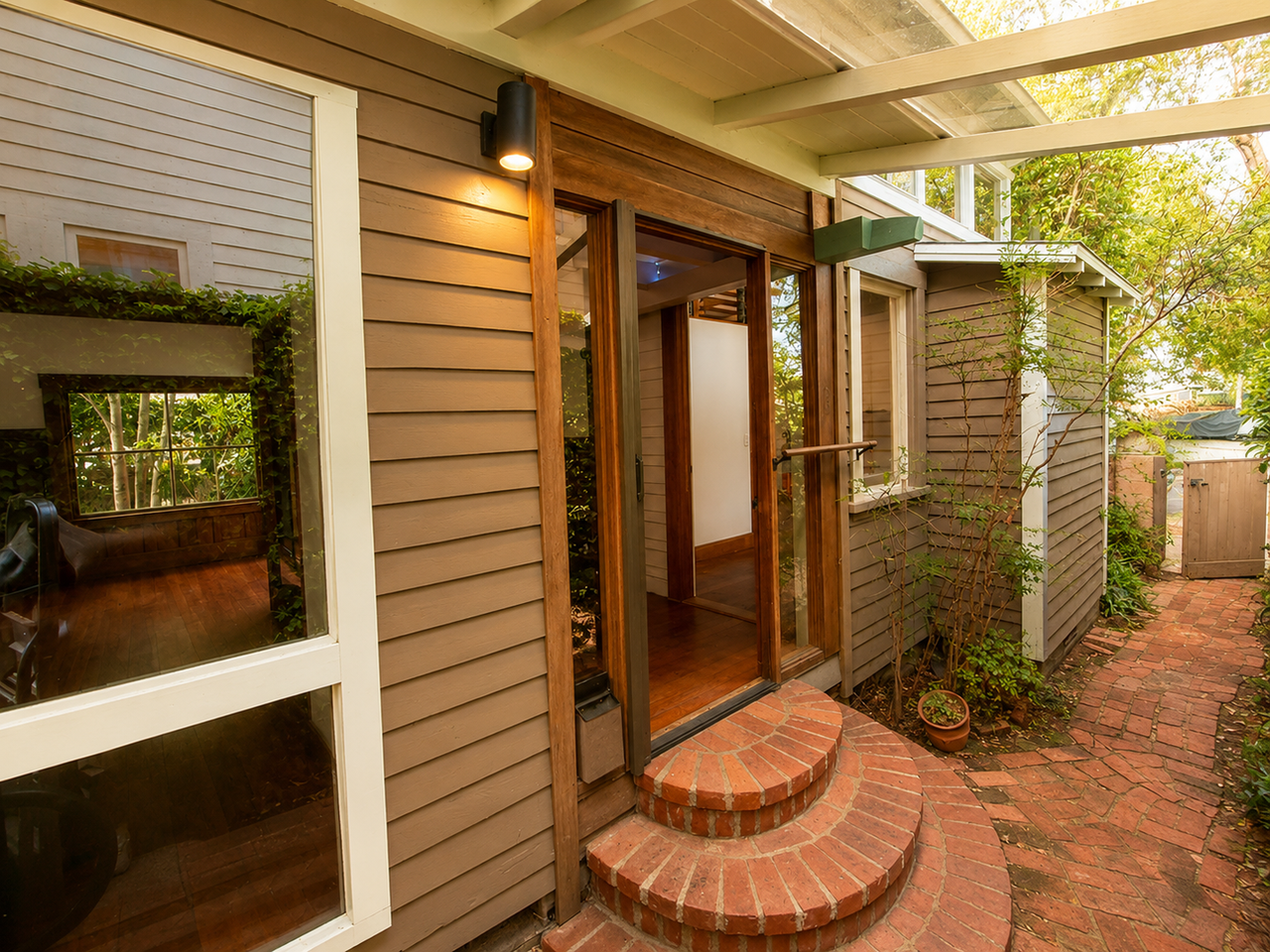 430 Altair Pl - Photo 3 of 33