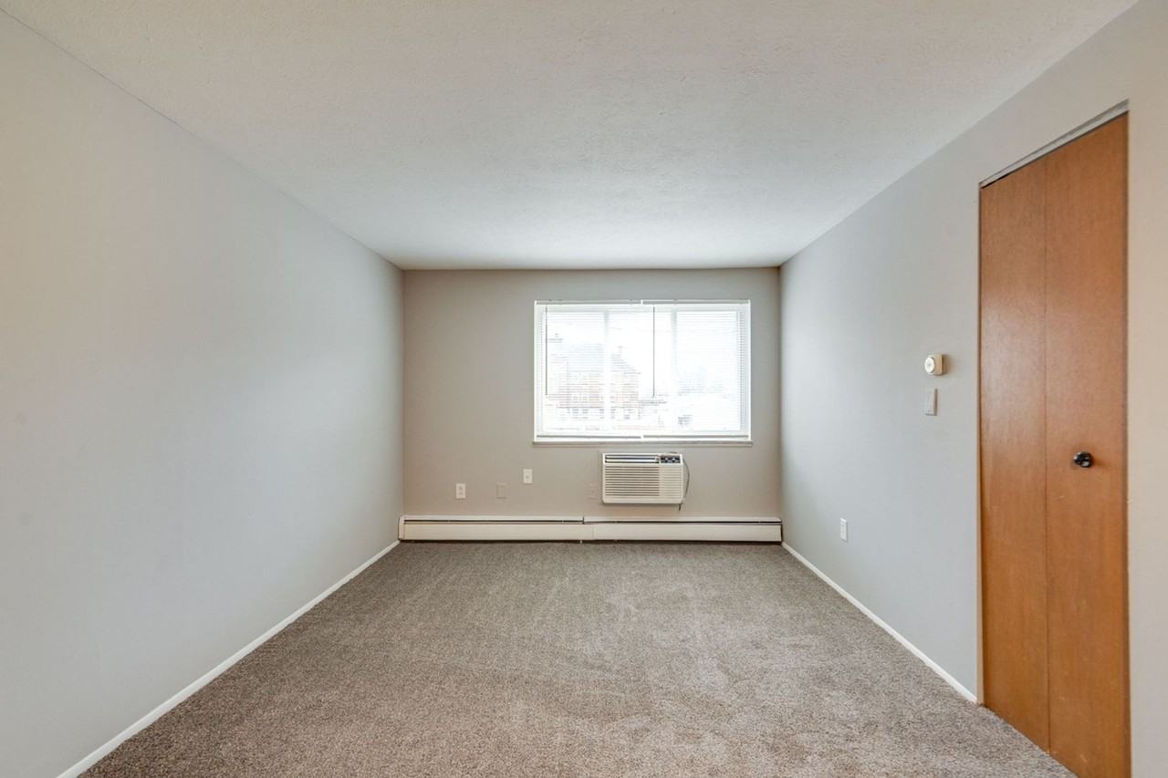 3003 Archwood Avenue - Photo 3 of 50