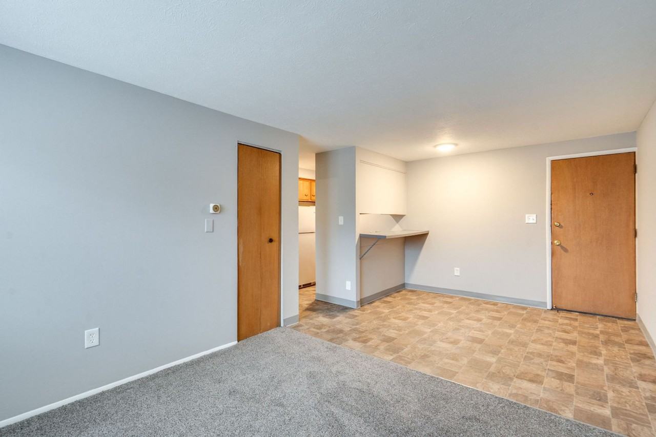 3003 Archwood Avenue - Photo 6 of 50