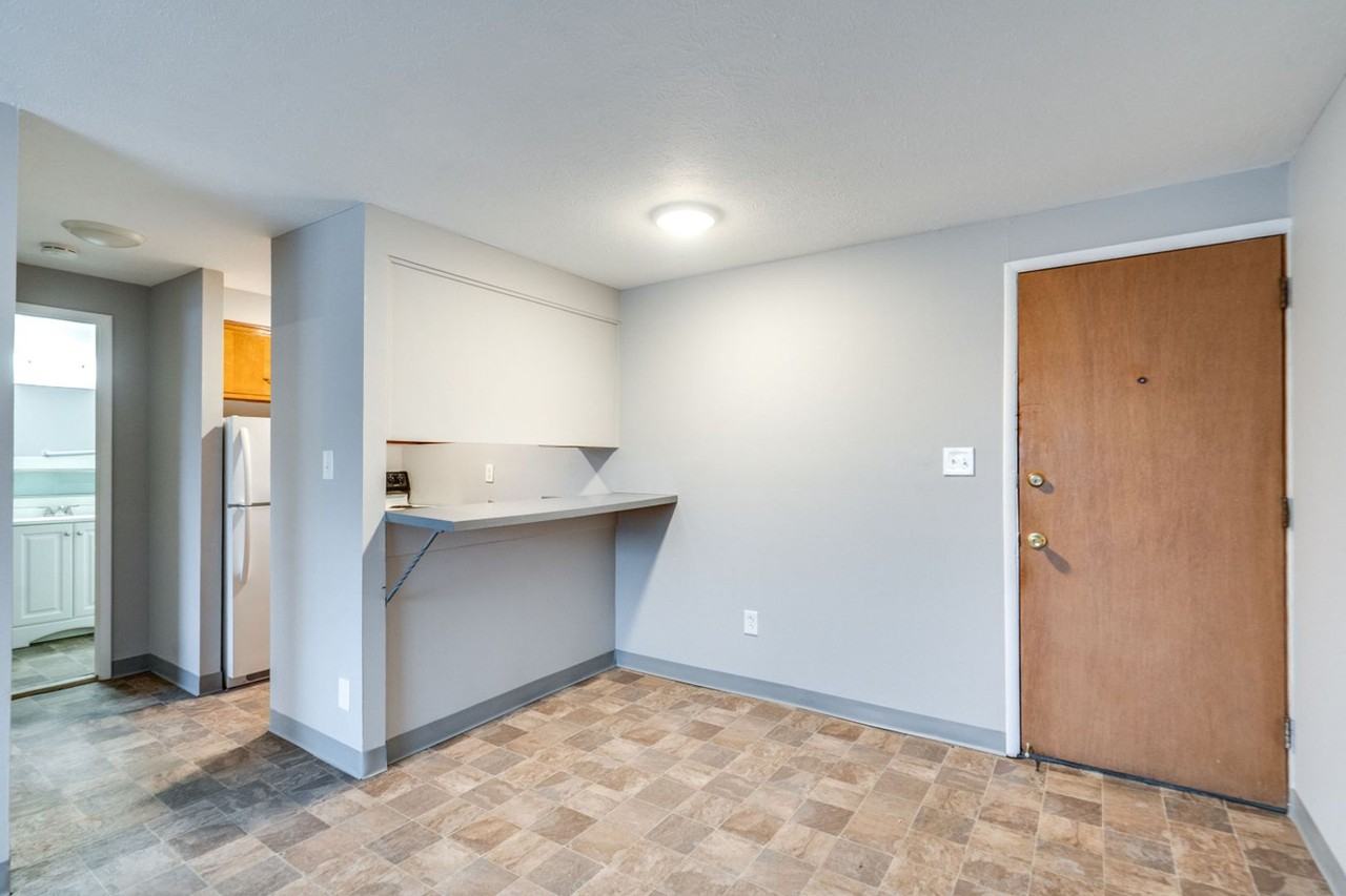 3003 Archwood Avenue - Photo 7 of 50