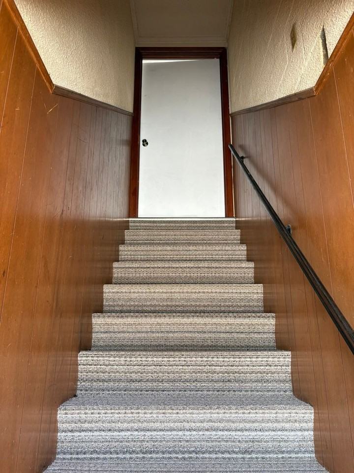 1620 1/2 N Grand St - Photo 2 of 9