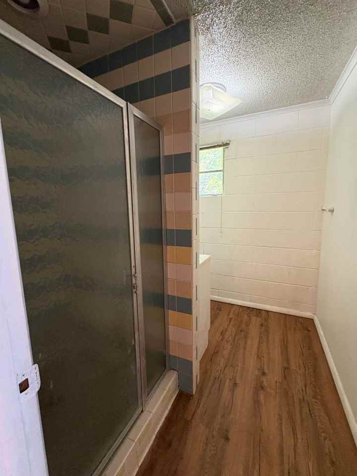 1620 1/2 N Grand St - Photo 5 of 9