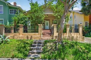 featured image of 1304 E 32nd St