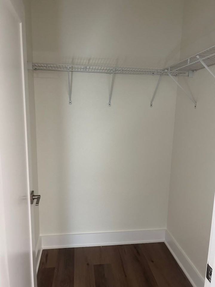 2020 1/2 14th Ave S #B - Photo 7 of 8