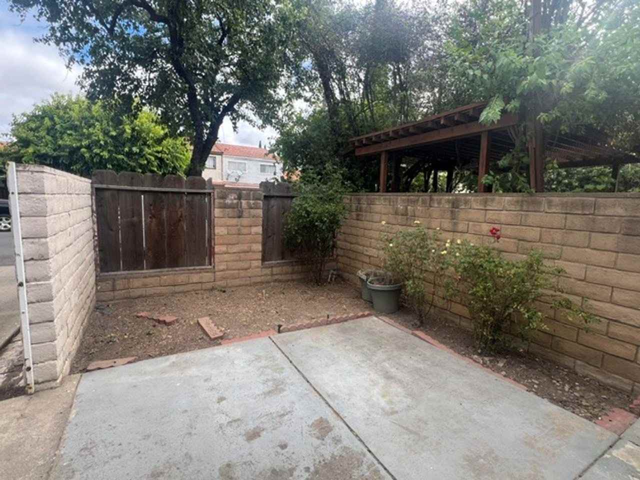 2220 Jason Way - Photo 5 of 18