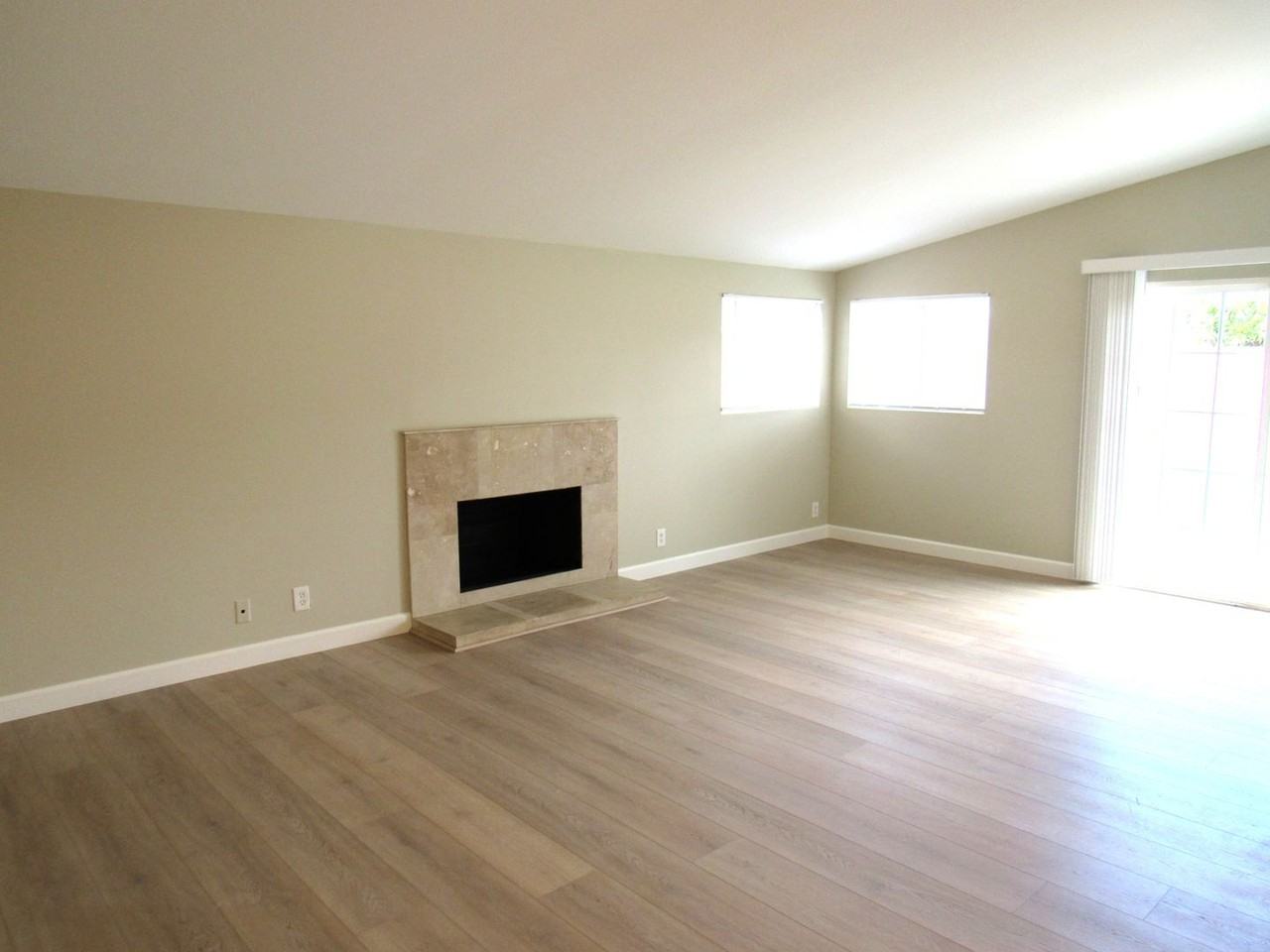 7049 Fillmore Dr - Photo 2 of 18