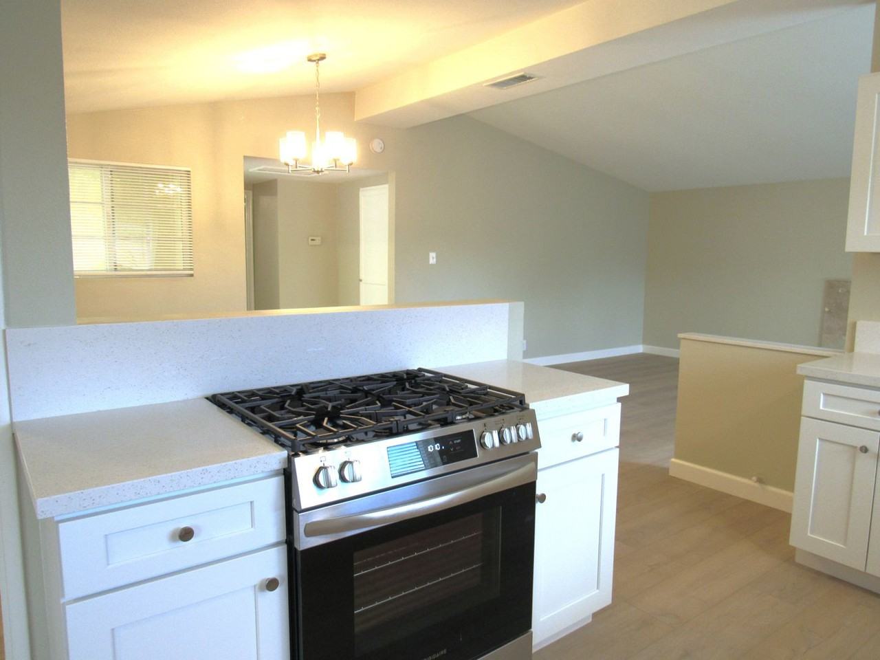 7049 Fillmore Dr - Photo 7 of 18