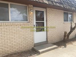 featured image of 1011 E Navajo St