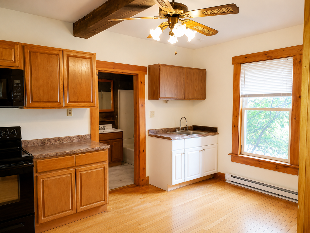 332 Wallingford Ave - Photo 2 of 9