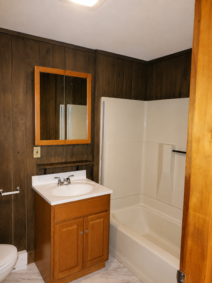 332 Wallingford Ave - Photo 3 of 9