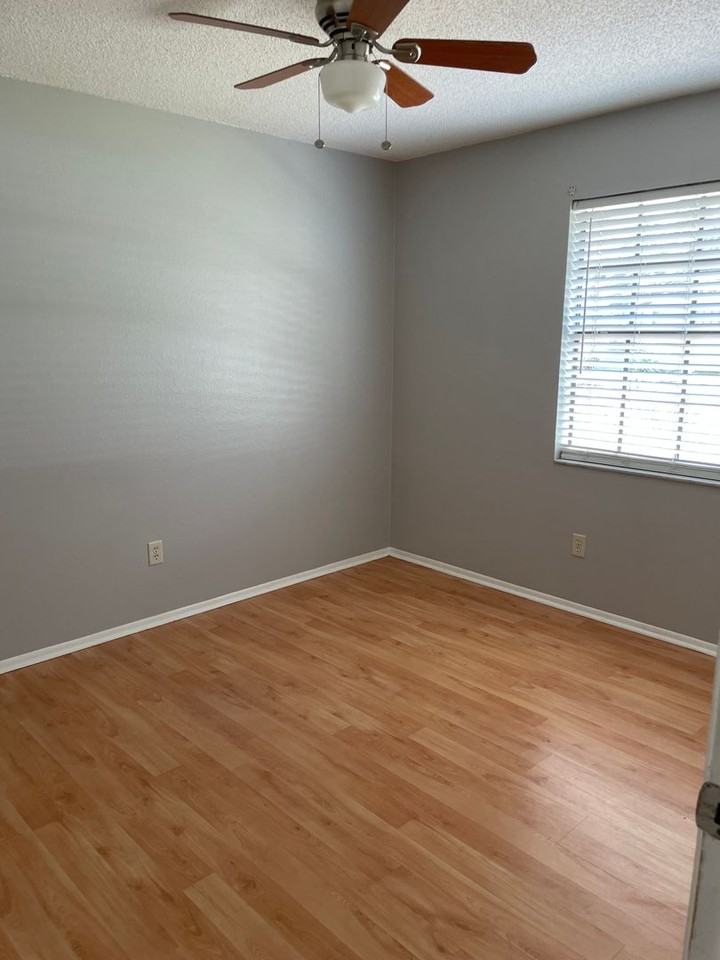 3000 Weymouth Ct - Photo 5 of 11