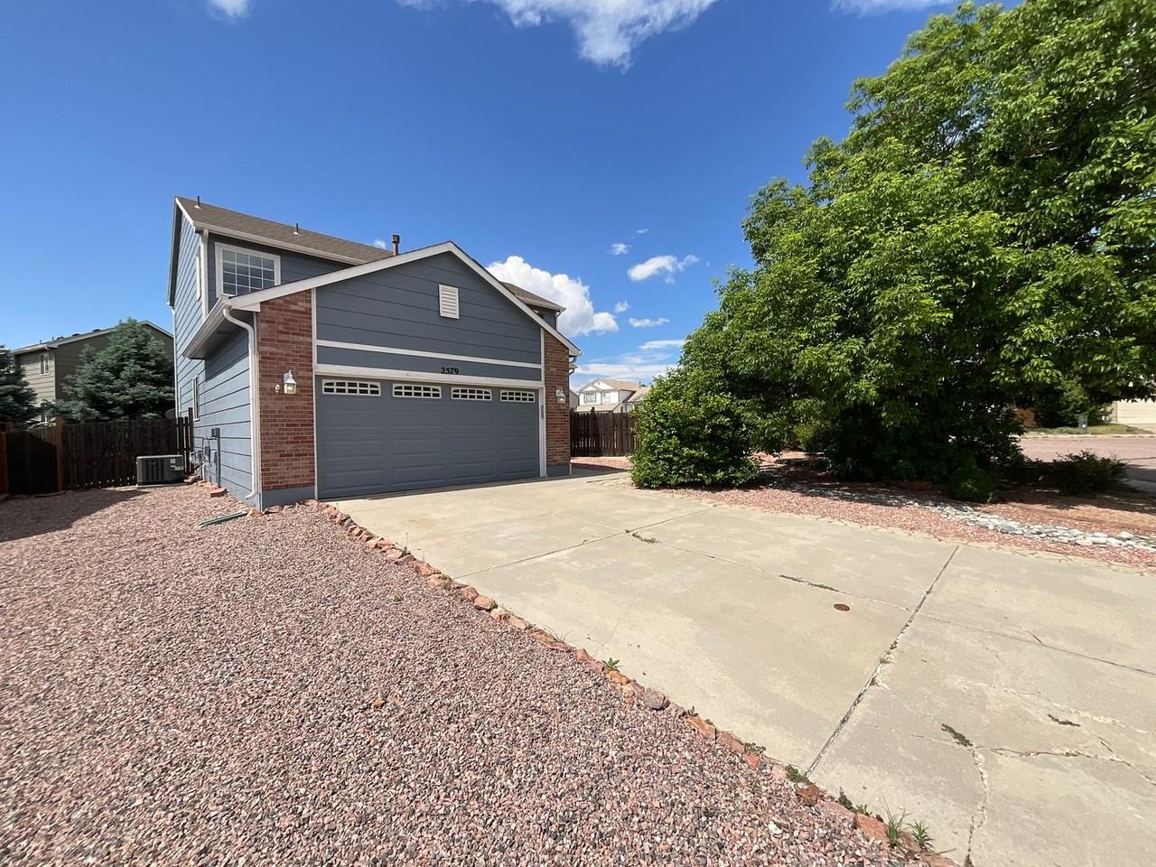 2579 Weyburn Way - Photo 2 of 47