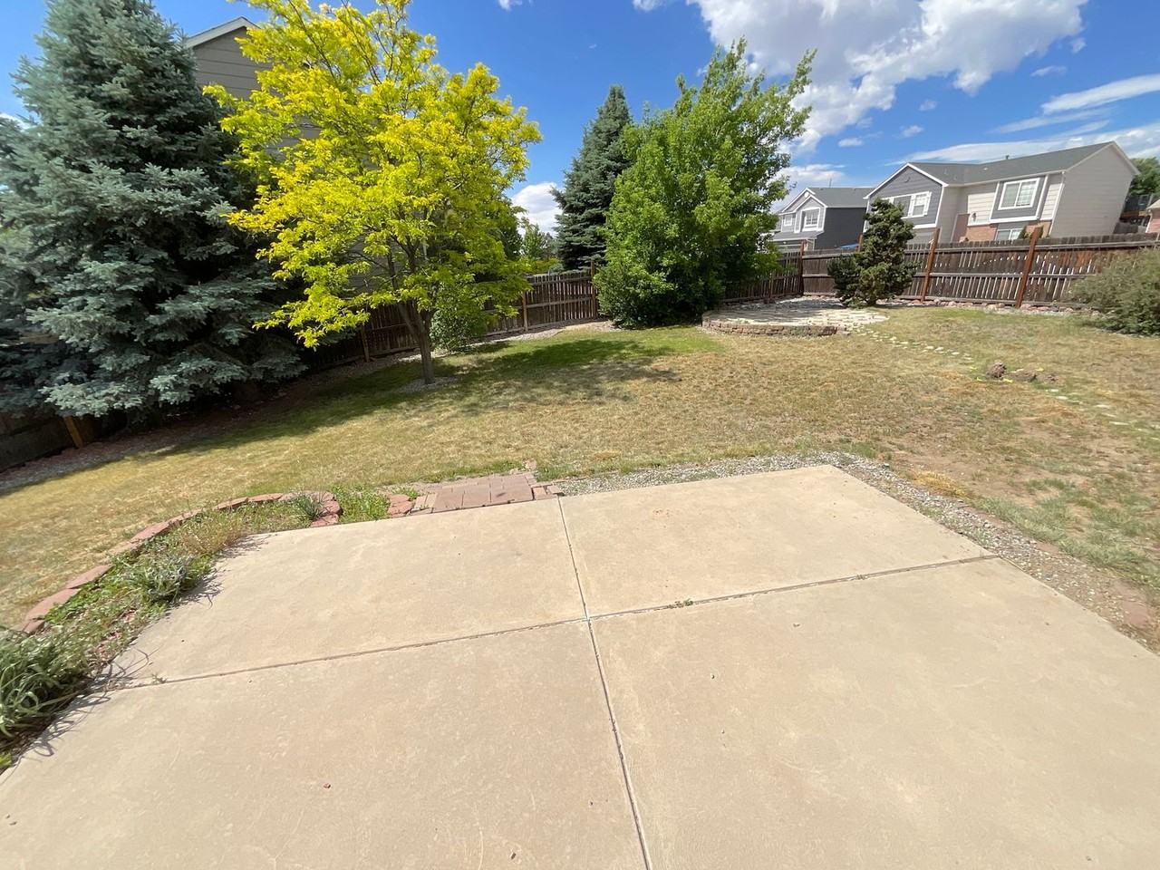 2579 Weyburn Way - Photo 7 of 47