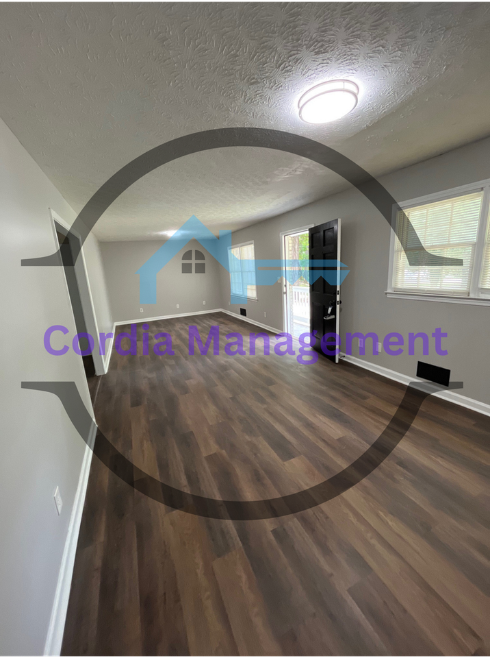 3128 Bouldercrest Rd - Photo 2 of 13