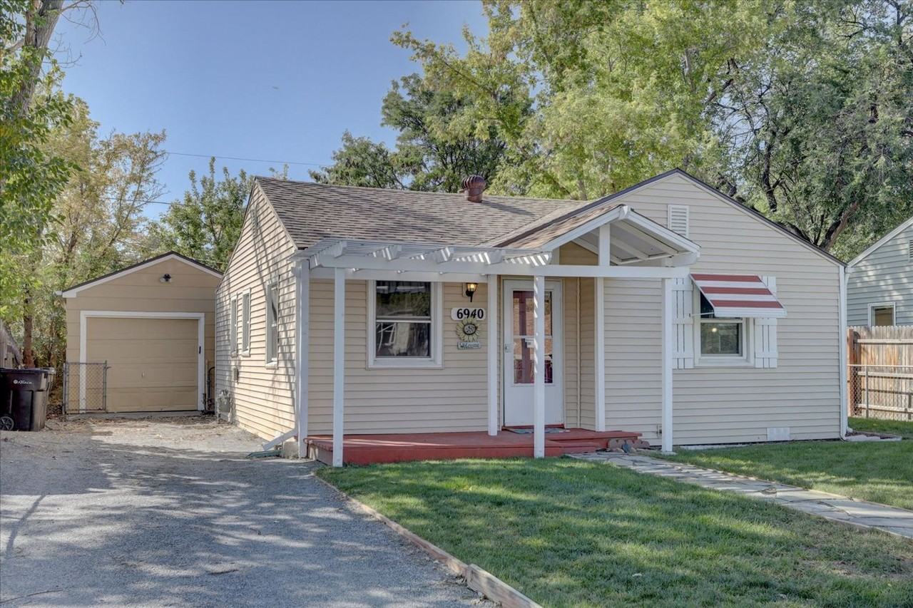 6940 W 55th Pl - Photo 2 of 34