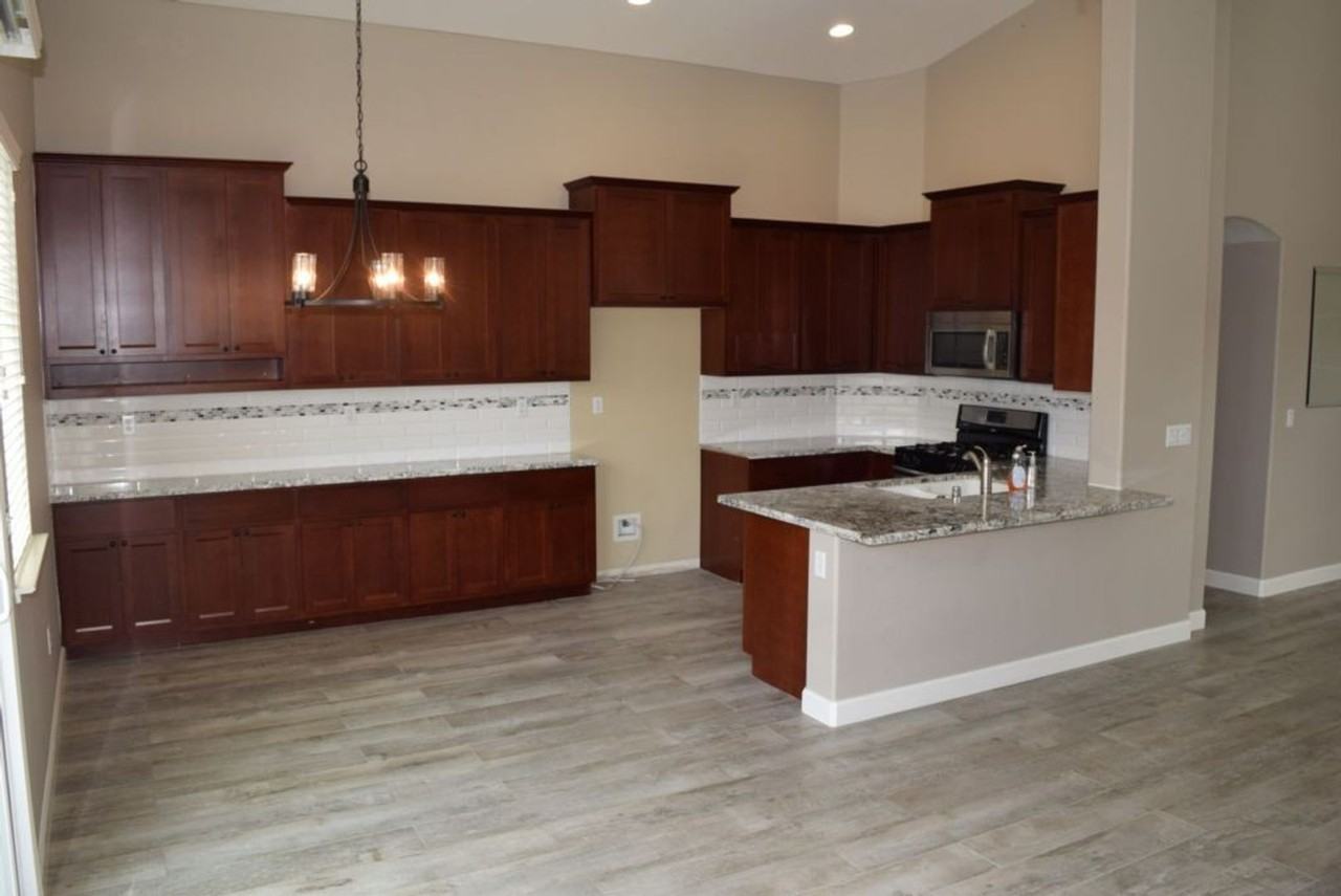 1902 Horseshoe Glen Cir - Photo 4 of 32