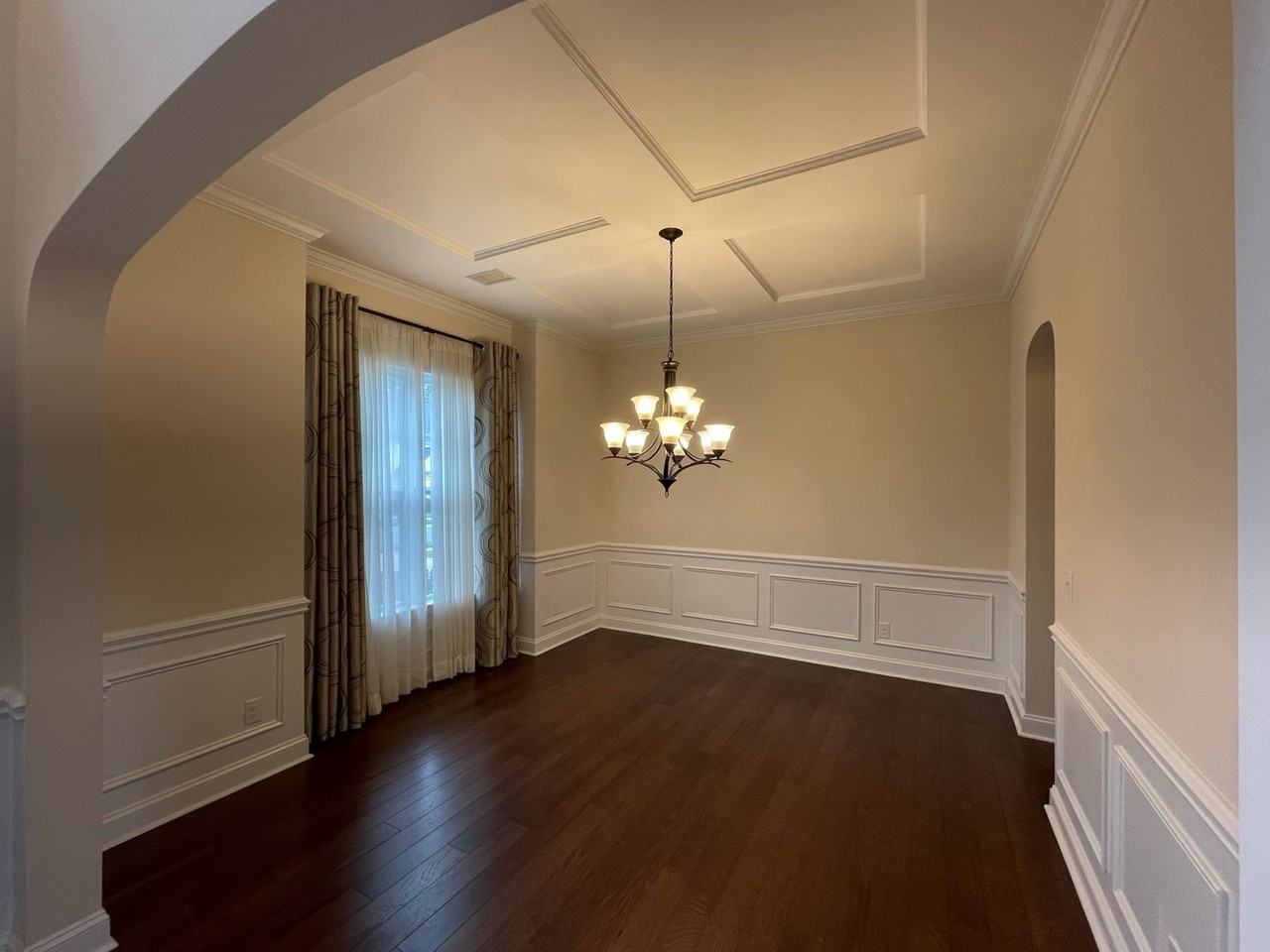 1223 Oleander Ln - Photo 2 of 24