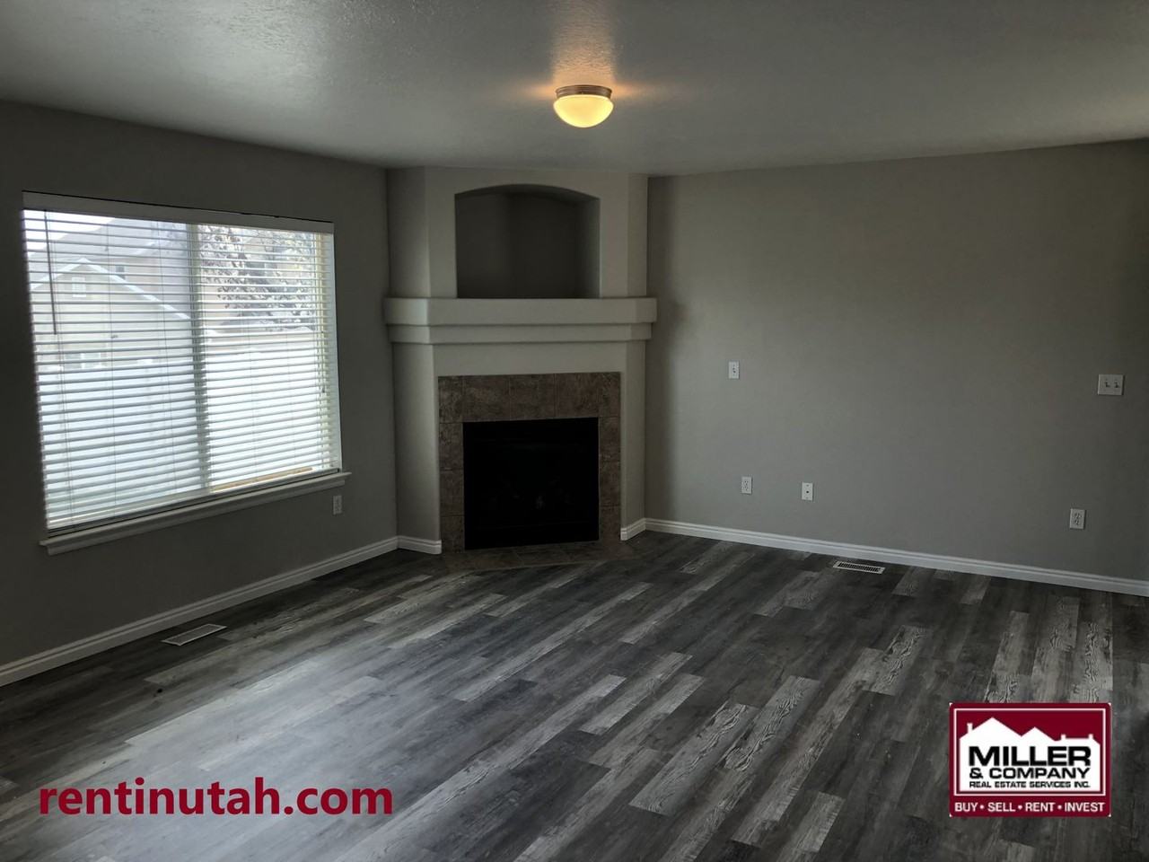 12461 S Iron Sight Way - Photo 2 of 11