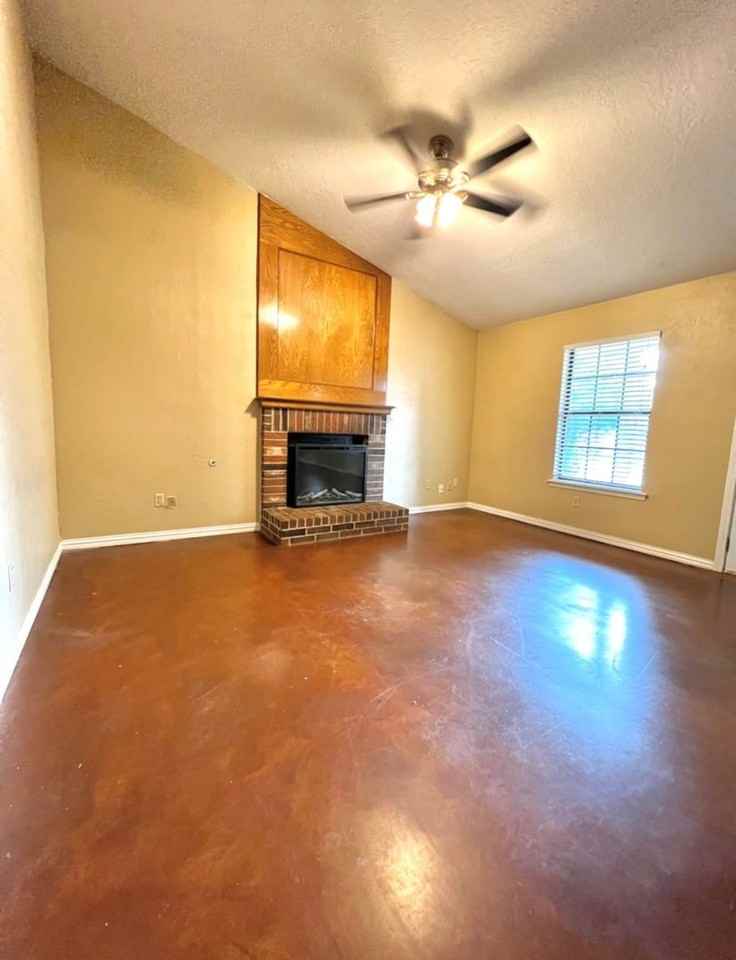 808 Peregrine Dr - Photo 3 of 18