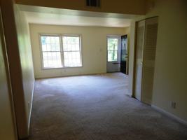 featured image of 2527 Hydraulic Rd #52