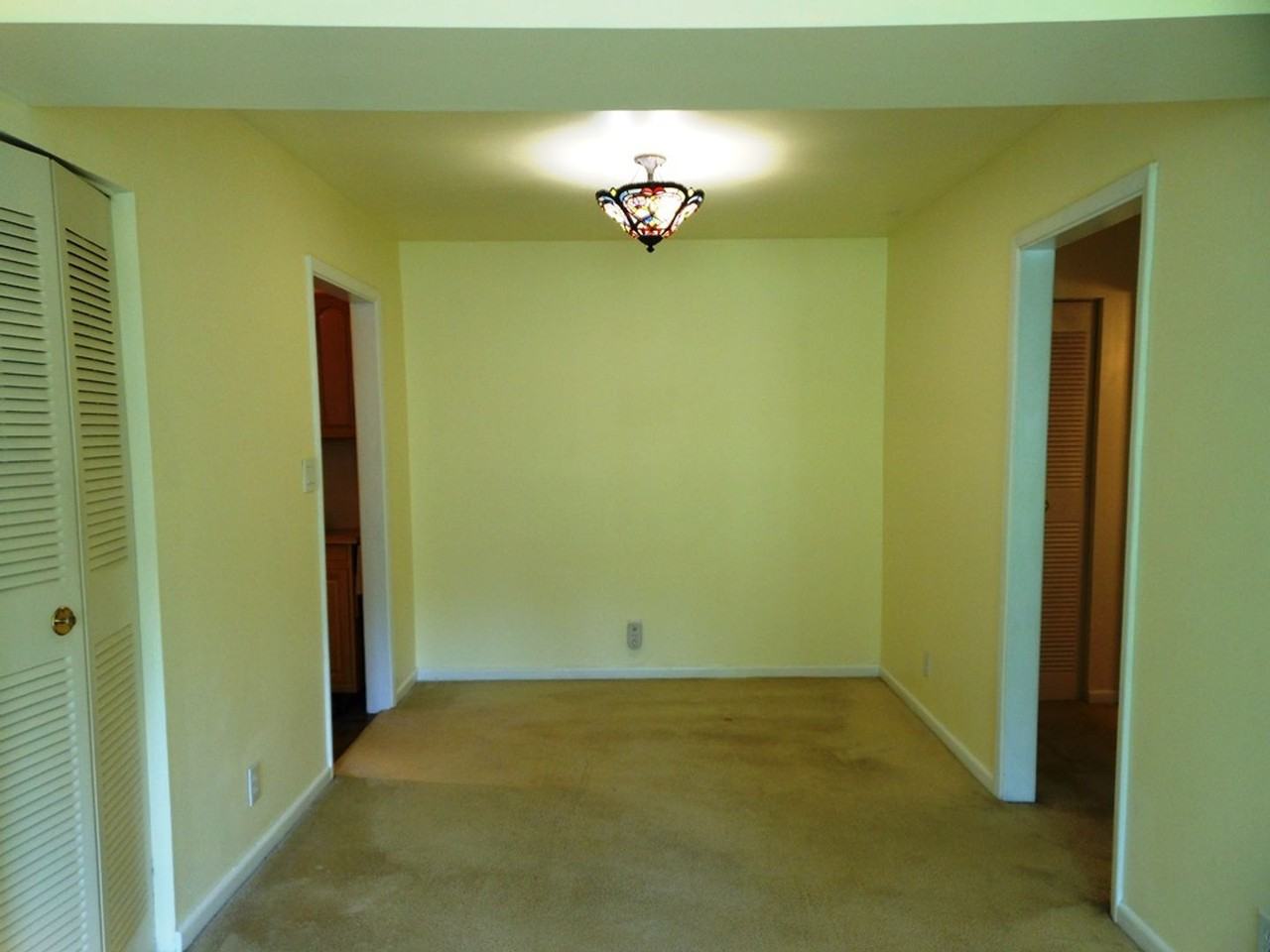 2527 Hydraulic Rd #52 - Photo 4 of 8